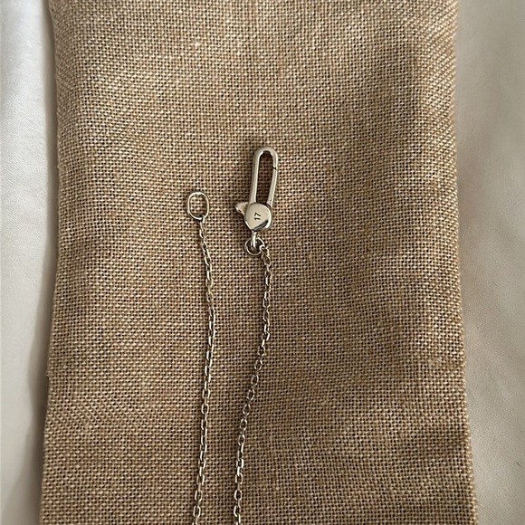 Authentic Gucci Heart bracelet - Picture 5 of 9